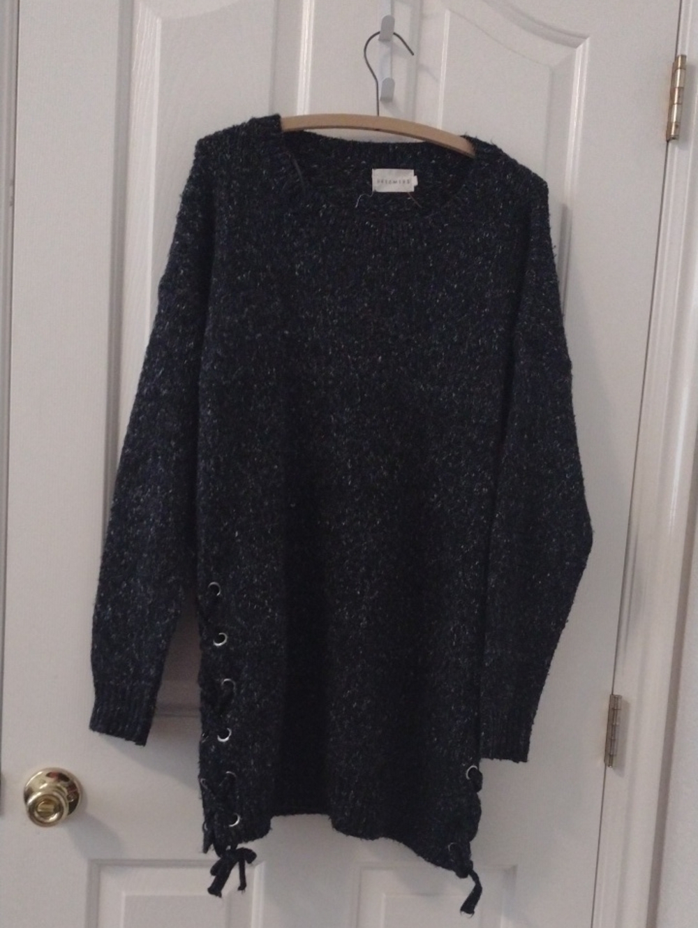 Cozy Black Lace-Up Side Sweater L